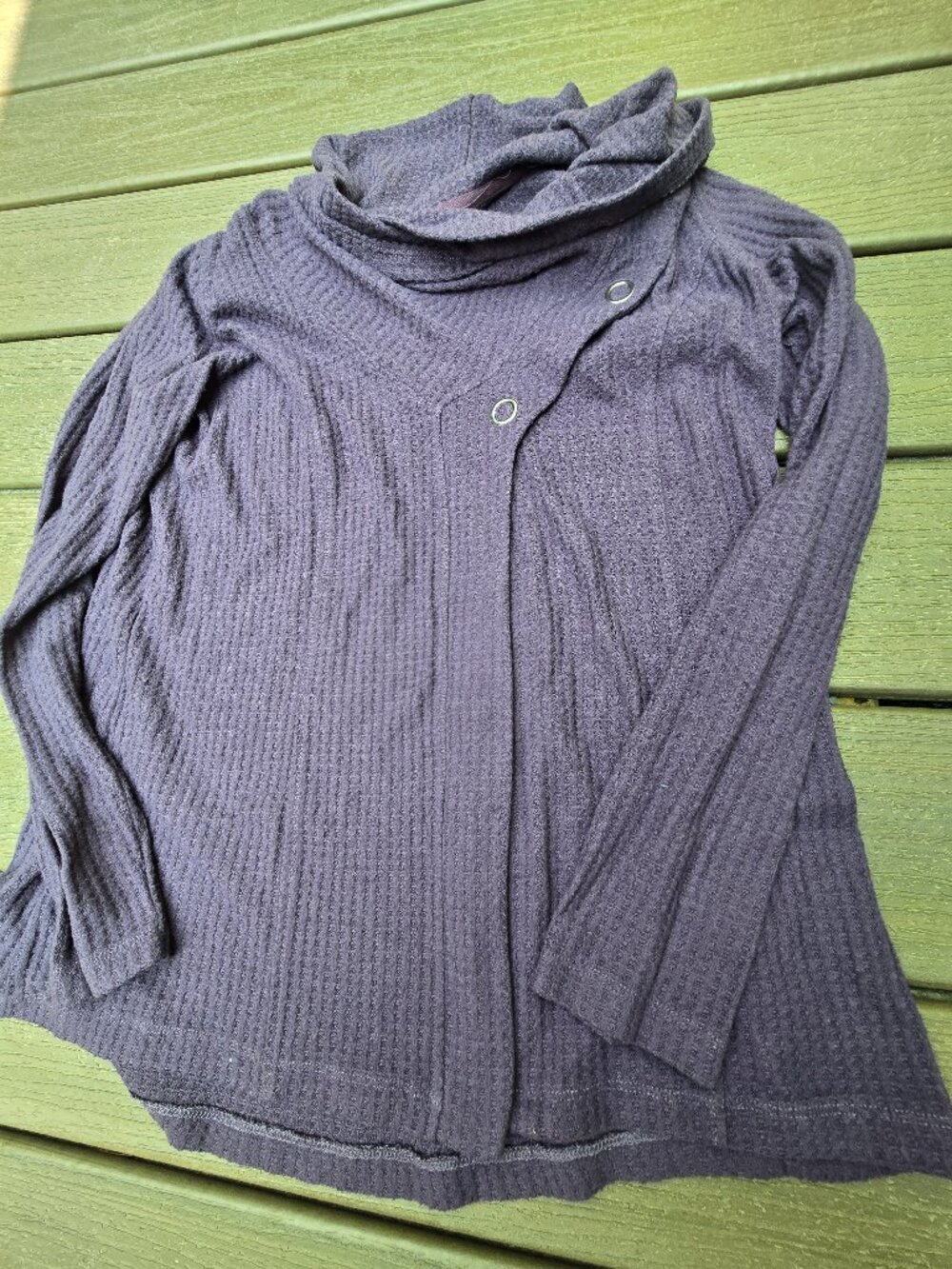 Maurices long sleeve cowl neck,size large, purple